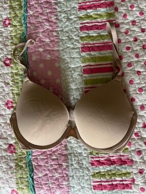 PINK Victoria's Secret Nude T-Shirt Bra